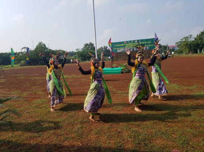 Kesenian Daerah Warnai Upacara Pembukaan TMMD 104 di Kota Bekasi